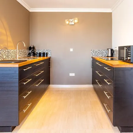 Casa Media Luna, Malaga Villa