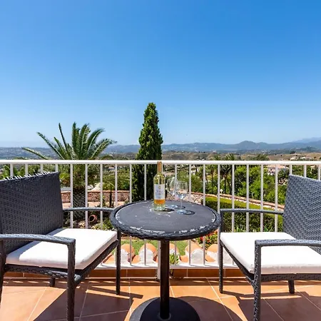 Villa Casa Media Luna, Malaga *