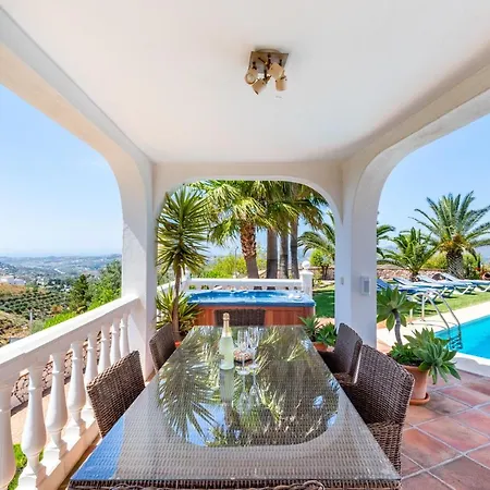 Casa Media Luna, Malaga