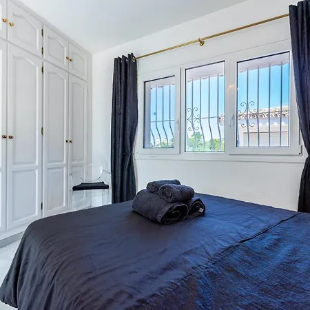 Casa Media Luna, Malaga